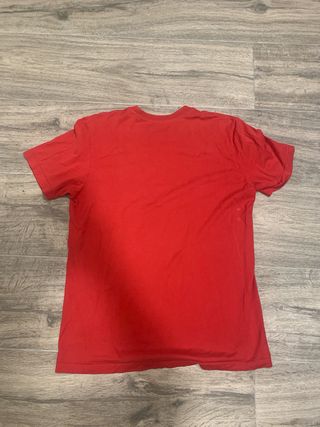 Camiseta Nike Roja Logo Graffiti