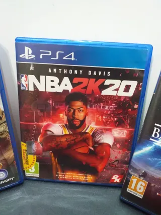 Consola PS4 Pro + 2 Mandos + 3 Juegos