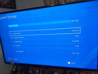Consola PS4 Pro + 2 Mandos + 3 Juegos