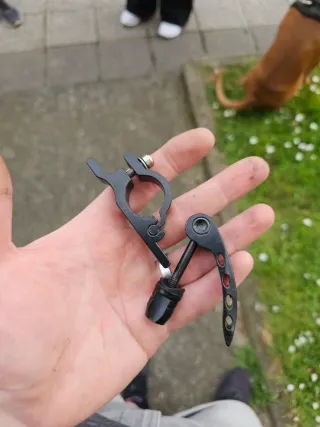 Cierre rápido tija sillín aluminio negro