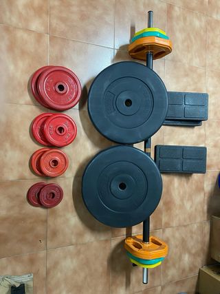 Estación Fitness Multifuncional. Barra de pesas...