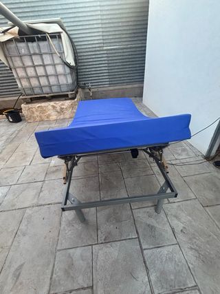 Cama articulada metálica
