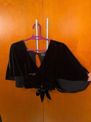 Top Bershka Terciopelo Negro Talla L