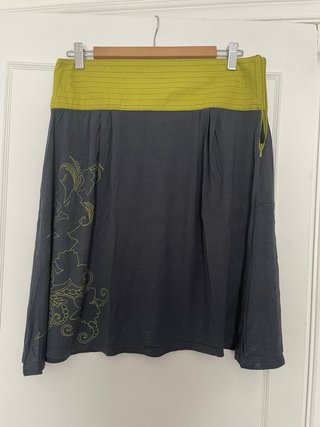 Lote Skunkfunk: Vestido y 2 Faldas
