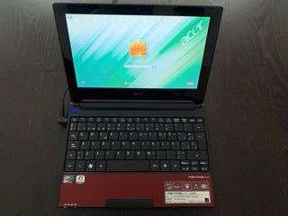 Mini portátil Acer Aspire One D255E
