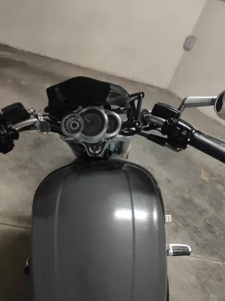 Harley Davidson V-Rod Muscle Gris