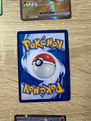 Carta Pokémon Charizard EX 199/165