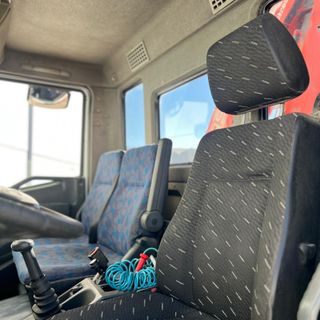 IVECO EUROCARGO 180E  280