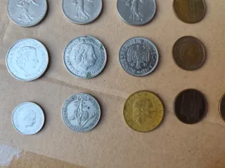 Lote de monedas variadas