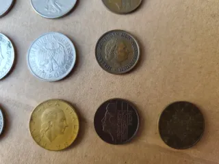 Lote de monedas variadas