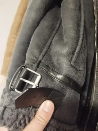 Chaquetón borreguillo negro, t. 11/12. Impecable.