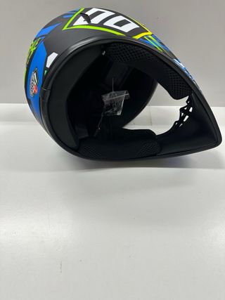 Casco integral con diseño
