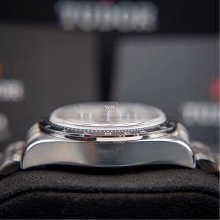 Tudor Black Bay 42 MM 79360N Esf Blanca Acero