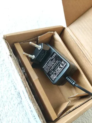 Cargador AmazonBasics Universal 3V-12V + 7 Conecto