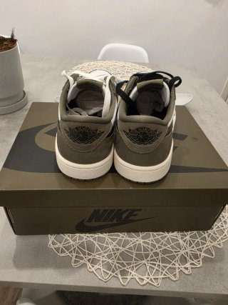 Nike Jordan 1 Low Medium Olive