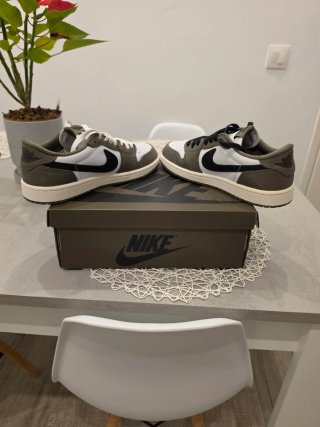 Nike Jordan 1 Low Medium Olive