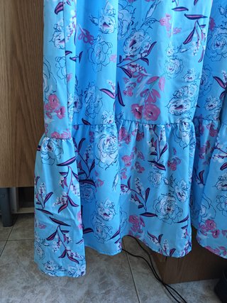 Vestido azul floral comprido