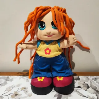 Muñeca Curly Play Along