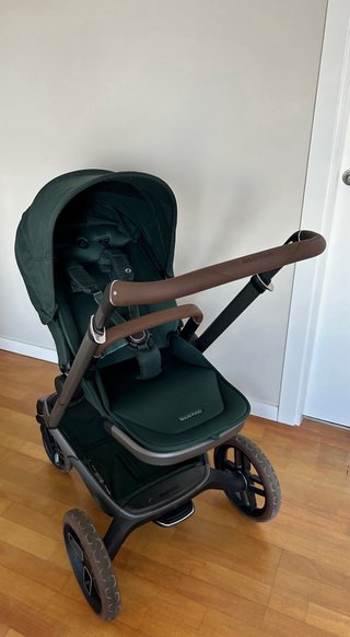 Carro Maxi Cosi Fame con capazo y silla .