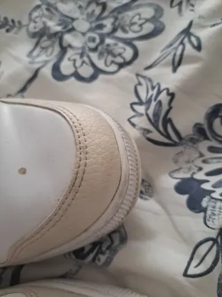 Zapatillas Lacoste Blancas y Rosas
