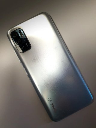 Xiaomi Redmi Note 10 5G + Funda!  ¡COMO NUEVO! 70