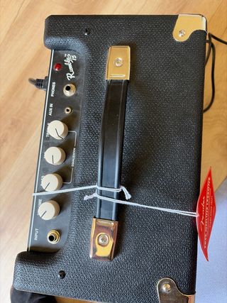 Amplificador Bajo Fender Rumble 15