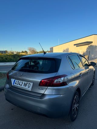 Peugeot 308 2016
