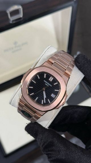 Patek Philippe Nautilus Rubies Plata