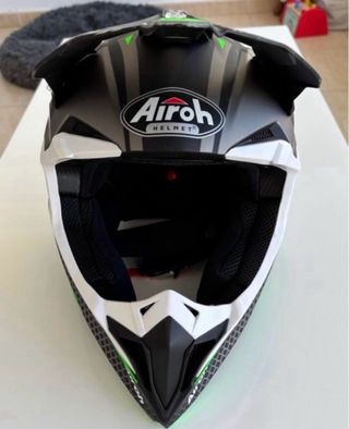 Airoh Wraap Talla M Casco Motocross o enduro