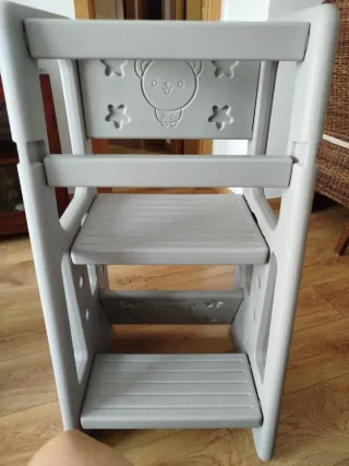 Silla de aprendizaje infantil con diseño de oso
