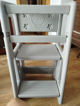 Silla de aprendizaje infantil con diseño de oso