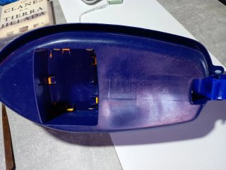 Barco de juguete azul