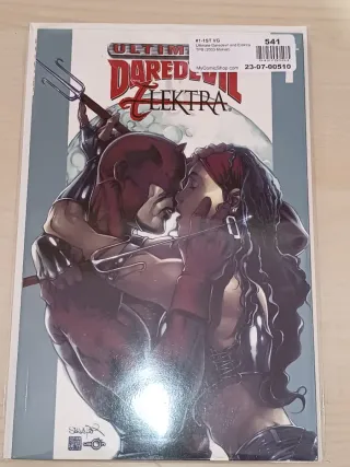 Ultimate Daredevil & Elektra EN INGLÉS