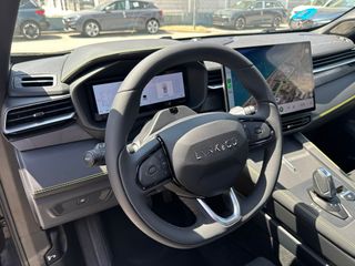 LYNK & CO 01 MORE 2025