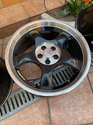 2 Llantas 17 5x100 MOMO CORSE