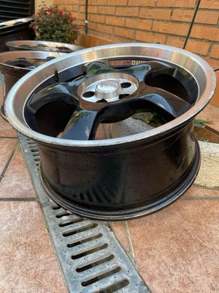 2 Llantas 17 5x100 MOMO CORSE