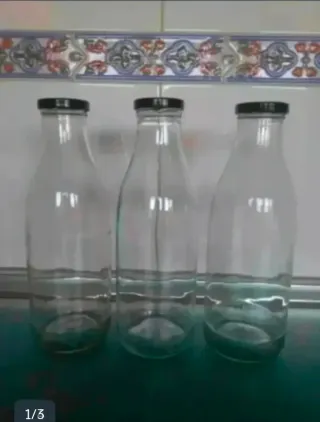 3 Botellas de Cristal Transparentes