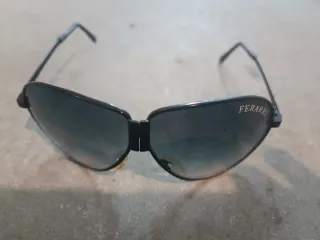 Gafas de sol plegables Ferrari vintage