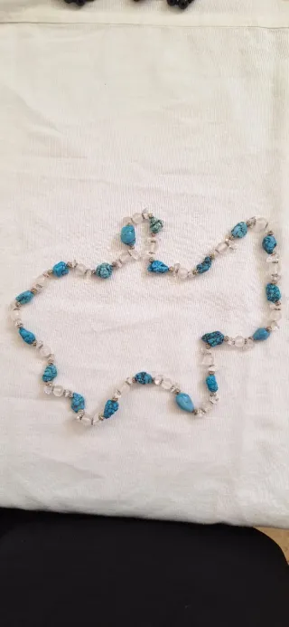 Collar Turquesa y Cuarzo Natural Elegante