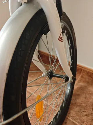 Bicicleta Plegable Zambra Megamo Blanca 20