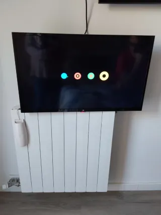 TV Xiaomi Smart 32  más soporte de pared