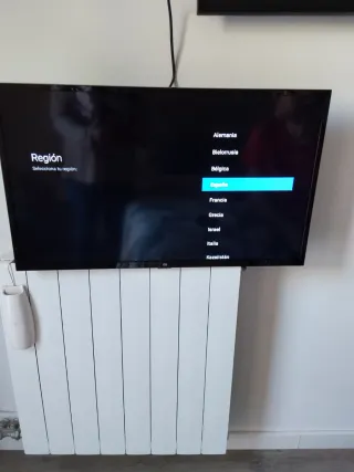 TV Xiaomi Smart 32  más soporte de pared