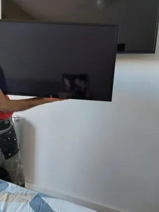TV Xiaomi Smart 32  más soporte de pared