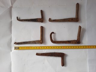 5 Herrajes antiguos para enganchar las bisagras