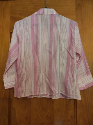 Camisa de rayas rosas y blancas para mujer
