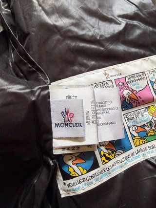 Abrigo Largo Moncler Negro con Capucha