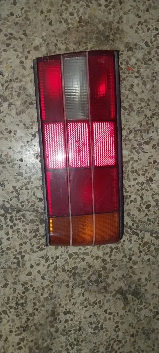 Focos Traseros BMW E30 Post Originales