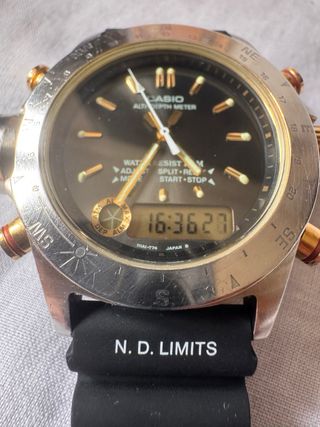 CASIO  ALTI-DEPTH METER (Años 80)