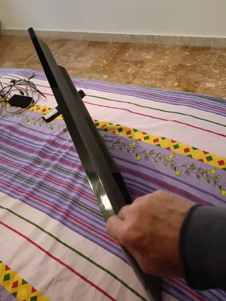 TV Samsung Nera si vede molto bene 32 pollici