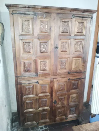 Mueble aparador rústico de madera